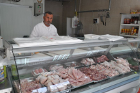 اللد: ملحمة البلد - لجميع أنواع اللحوم الطازجة والمجمدة بإدارة أبو العبد خليلي 